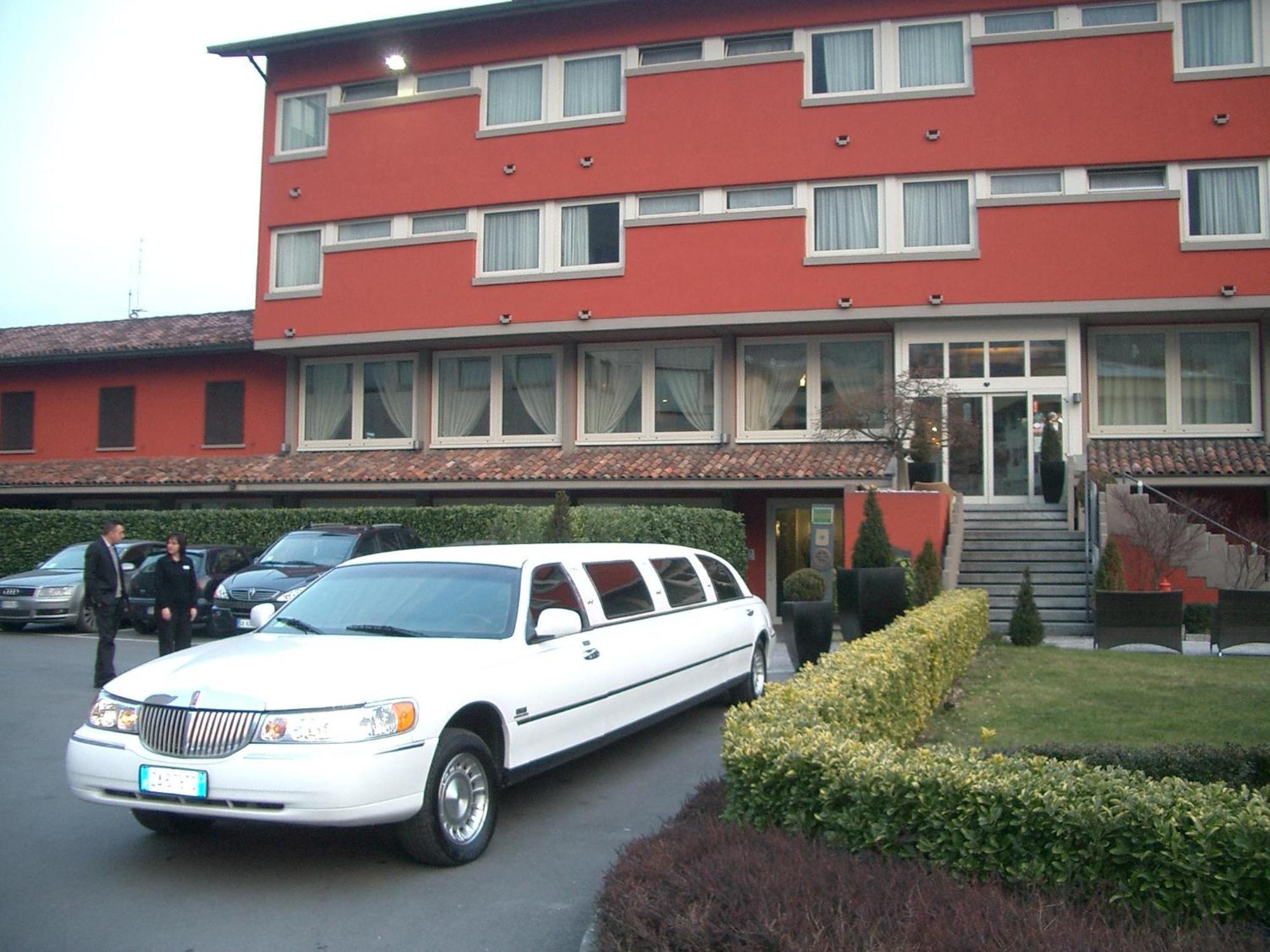 Hotel San Martino Darfo Boario Terme Экстерьер фото
